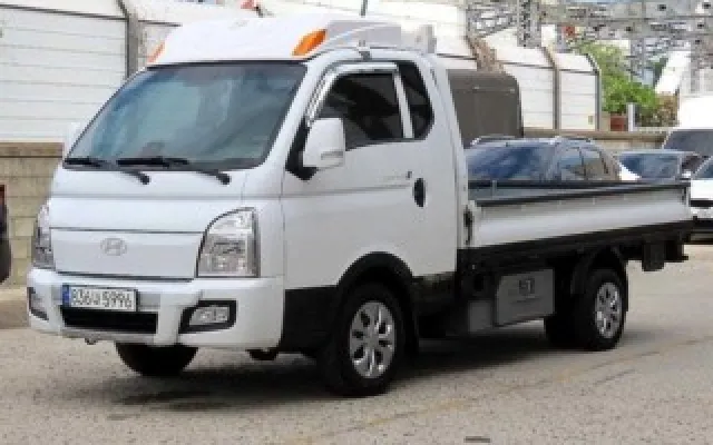 수원LPG중고차 [카고]포터2 (LPG2.5터보) 슈퍼캡/초장축/2WD 매물 사진 19 - 2024/07 17,276km